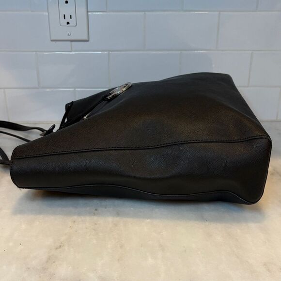 Michael Kors Jet Set Tall Travel Tote Bag - Picture 8 of 16